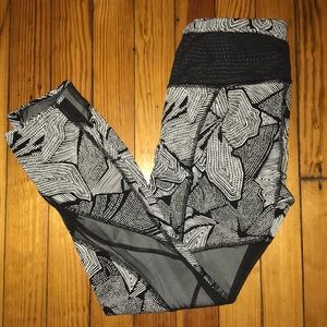 Lululemon Goal Crusher 7/8 Dottie Tribe Tight Sz 4
